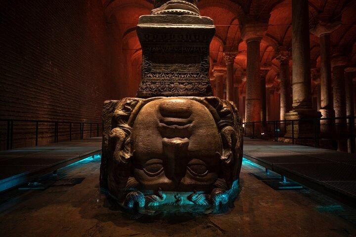 Istanbul Landmarks: Hagia Sophia, Blue Mosque & Basilica Cistern