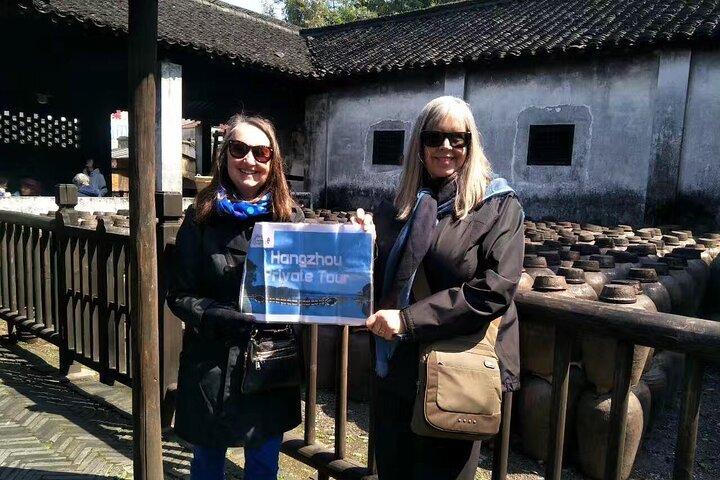 Wuzhen Water Town Delight Tour With Riverside Lunch Experience