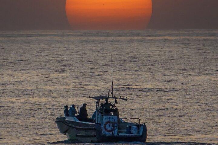 2 bays, morning and afternoon, sunset with cava