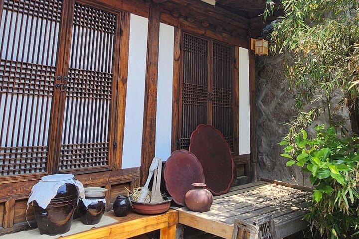 Sip Heritag Drinks with Korean Brew Master in Bukchon