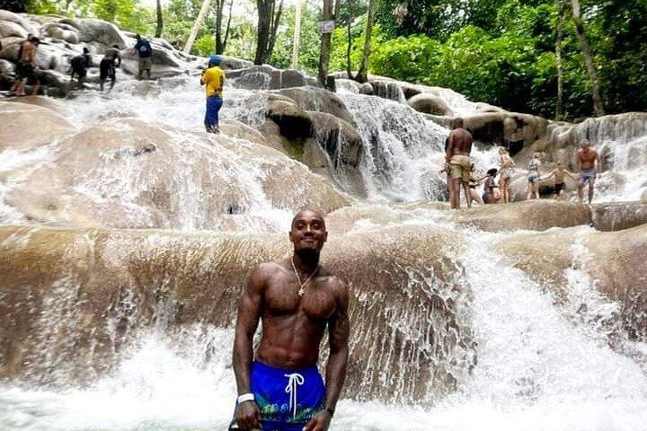 Private Transfer from Montego Bay to Dunns River Falls