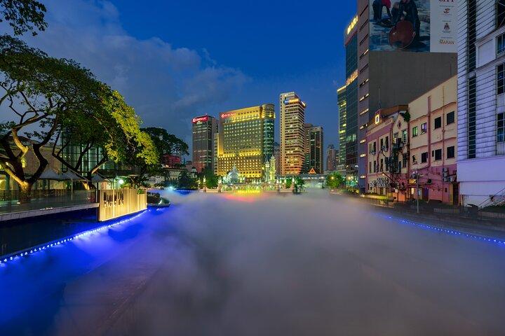 Kuala Lumpur Night Tour With Lake Symphony & Saloma Bridge