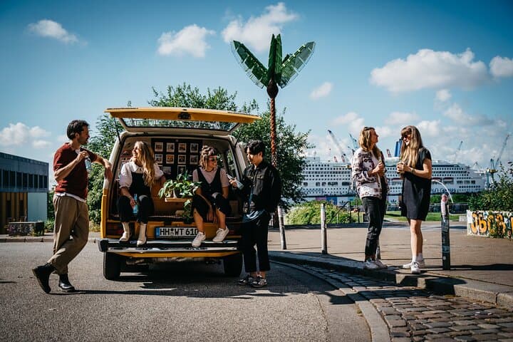 Discover Hamburg in a retro Bulli