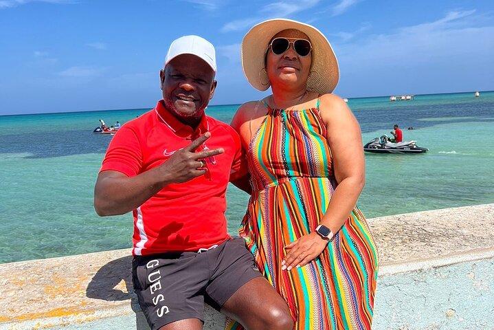 Shopping and Sightseeing Local Guided Tour In Montego Bay