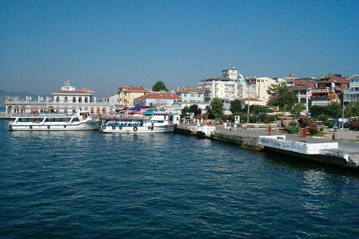Full-Day Princes Island Tour with Lunch from Istanbul