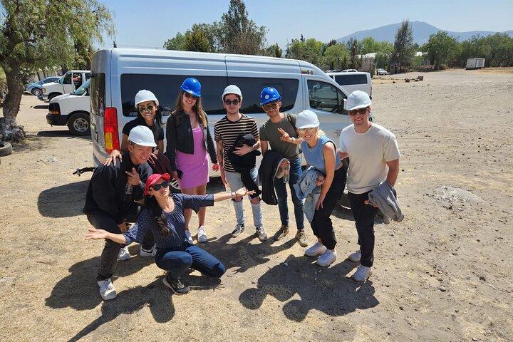 Hot Air Balloon Ride & tour in Teotihuacan + La Gruta