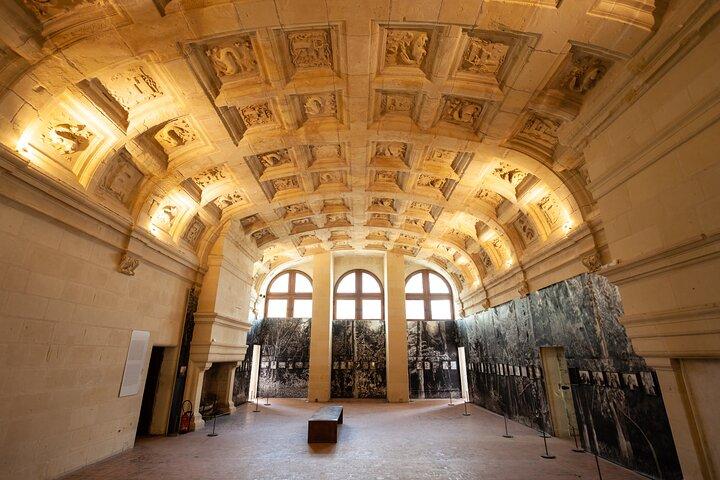 Chambord Castle Private Visit & Exclusive wine tasting from Tours