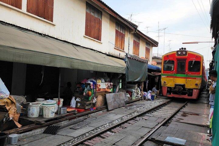 Mae Klong Floating Market & Historical Kanchanaburi One Day Tour