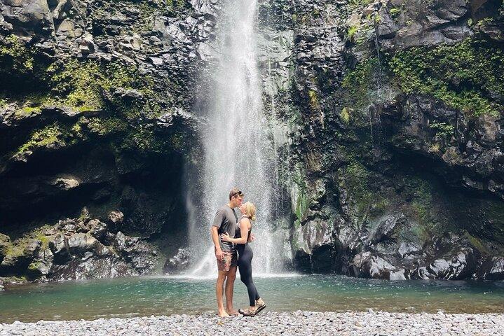 Maui: VIP Private Road to Hana Tour with Pick Up