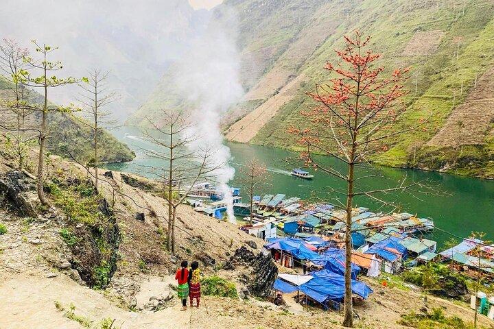 Ha Giang Loop Motorbike Easy Rider 3 Days 4 Nights