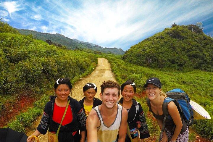 Sapa Trekking 3days/2nights from Hanoi by Limousine Roundtrip
