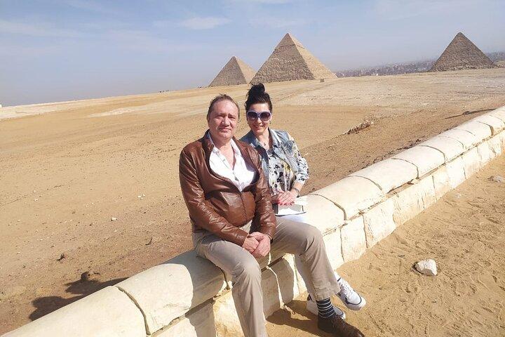 Day Tour Visit Pyramids, Sphinx, Saqqara and Memphis