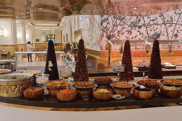 Private City Tour Abu Dhabi With Dinner At Emirates Palace