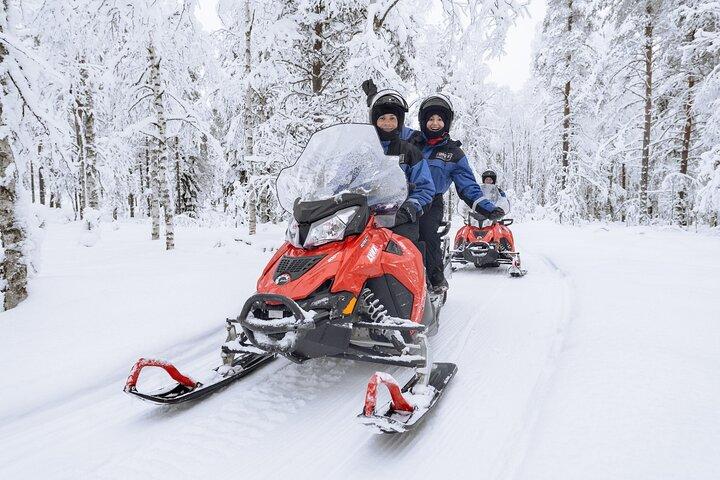 Arctic Circle Snowmobile Safari for Beginners in Rovaniemi