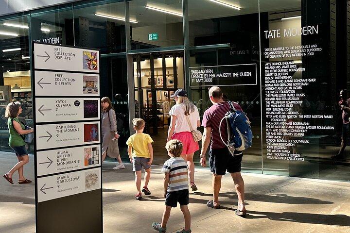 Tate Modern Art Gallery Private Guided Tour for Kids & Families in London