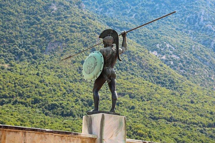 Full Day Private Tour To Meteora - Thermopylae - Delphi