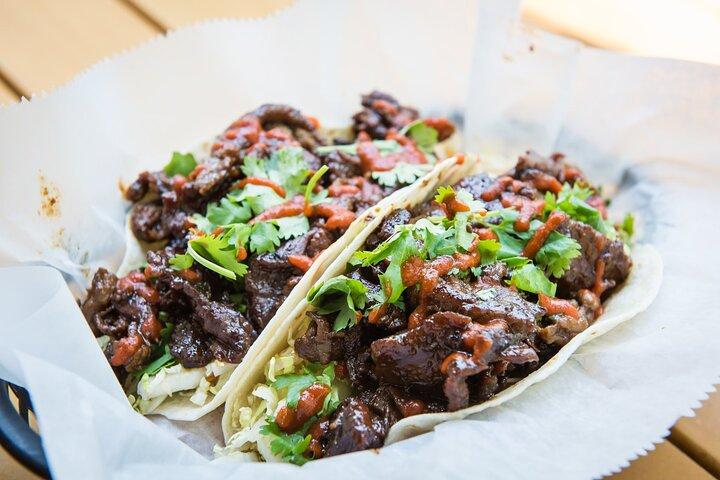 Key West Historic Seaport Food & Walking Tour
