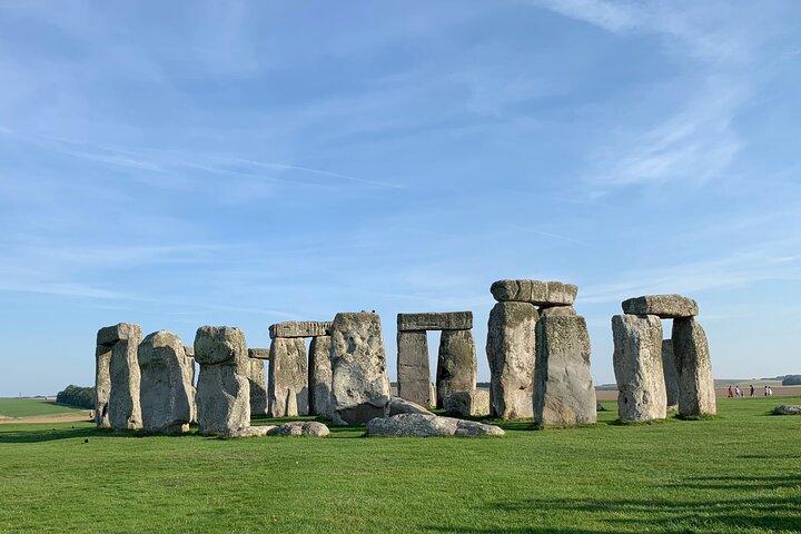 Southampton to London Visiting Stonehenge and Windsor Castle