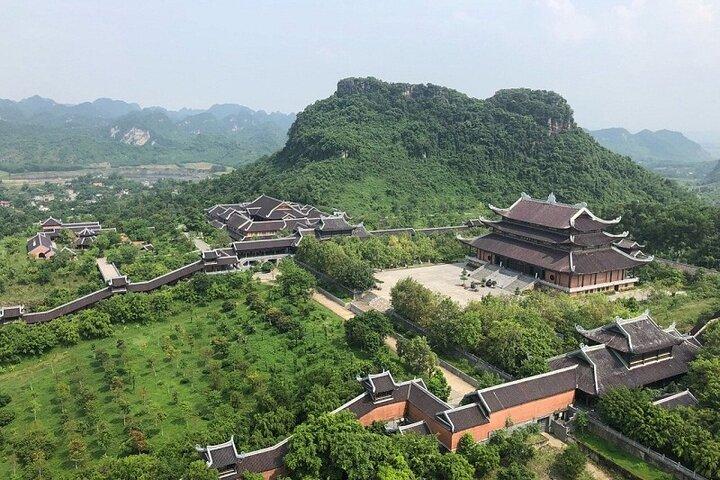 Ninh Binh Luxury Day Tour in Bai Dinh, Trang An and Mua Cave