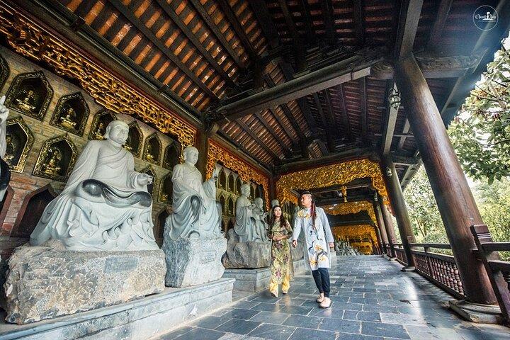 Bai Dinh Pagoda Trang An Boat Trip Day Tour by Limousine
