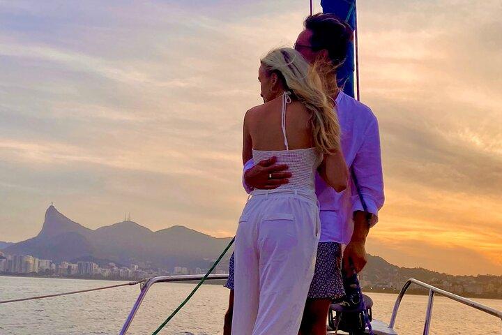 Sailing Tour with Open Bar