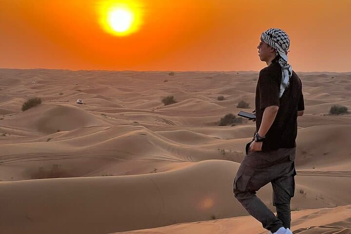 Private 4 Hour Dubai Desert Safari Dune Bashing & Camel Ride