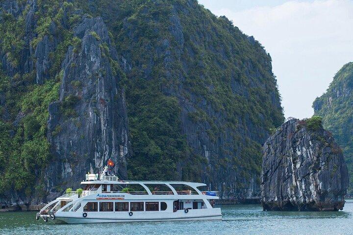 DELUXE Halong Cruise 1 Day Tour From Hanoi - Daily Operated