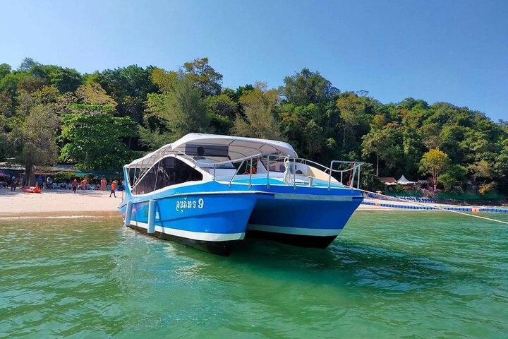 Guided Tour of James Bond Island and Phang Nga Bay By Catamaran
