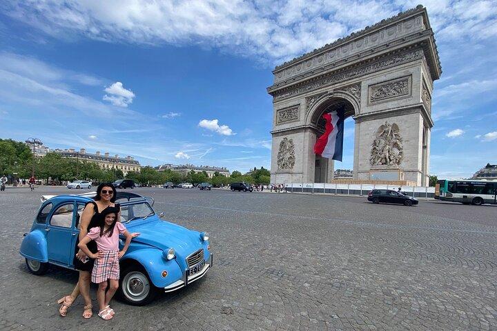 Discover Paris in Style Aboard a Classic French Vintage Car!