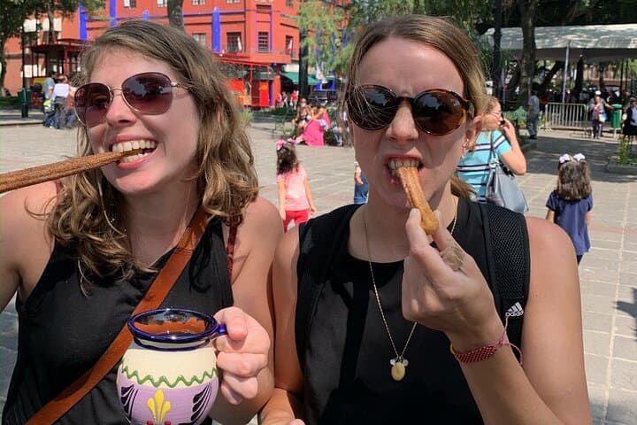 Frida Kahlo VIP [Museum Tickets Included] Walk, Markets & Churros