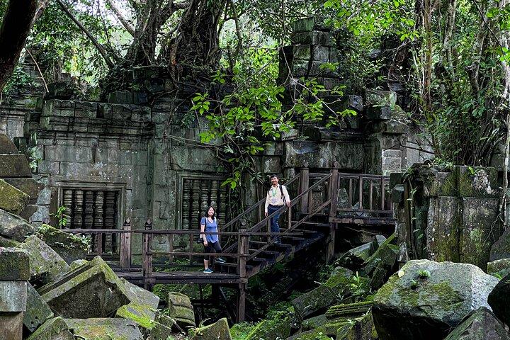 From Siem Reap: Angkor Wat and Floating Village 3-Day Trip