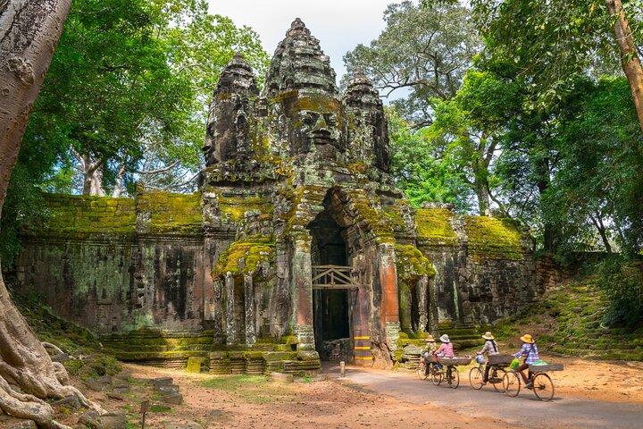 Vietnam and Cambodia at a Glance: 9-Day Discovery