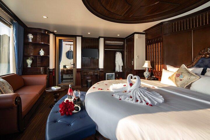 V.I.P Suite Cabin on Luxury 5 Star Cruise in Halong Bay (2D/1N)