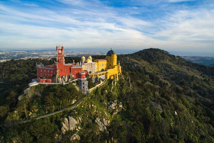 Half day Sintra PRIVATE TOUR Pena Palace + Roca Cape (2-6people)