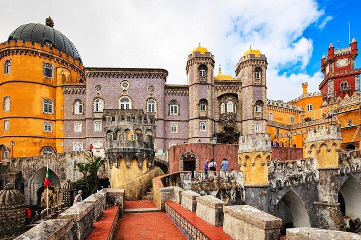 Half day Sintra PRIVATE TOUR Pena Palace + Roca Cape (2-6people)