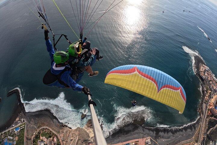 Costa Adeje paragliding, the best tandem flight in Tenerife