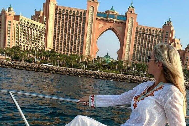 "Explore Dubai's Highlights: 6-Hour Guided City Tour