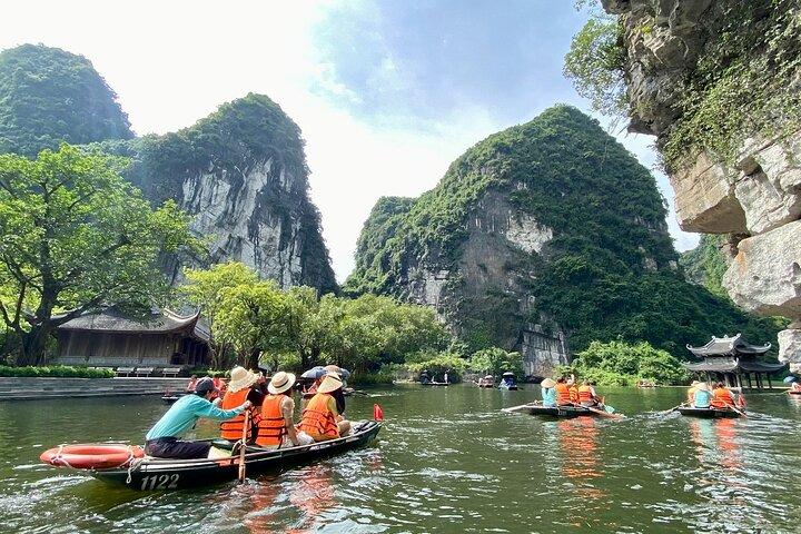 Ninh Binh Heritage Trip from Hanoi: Hoa Lu, Trang An, Mua Cave