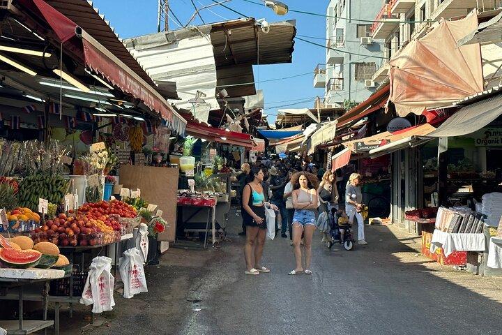 Tel Aviv: Market Food Tasting Private Tour Carmel Market