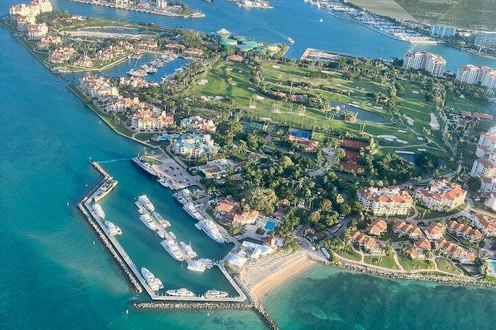 Miami Beach: Luxury Plane Tour with Free Champagne