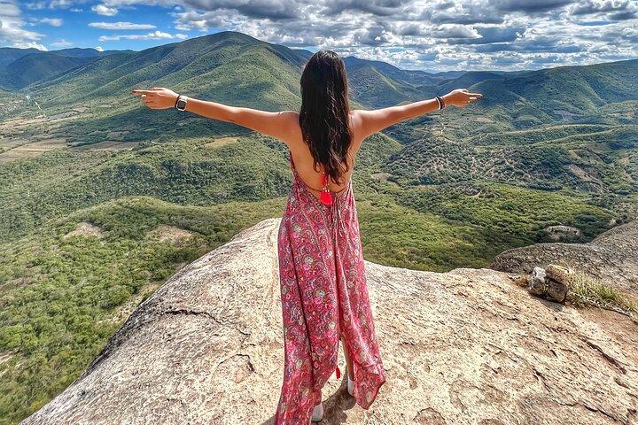Monte Alban, Hierve el Agua, Teotitlan del Valle and Mezcal Tour