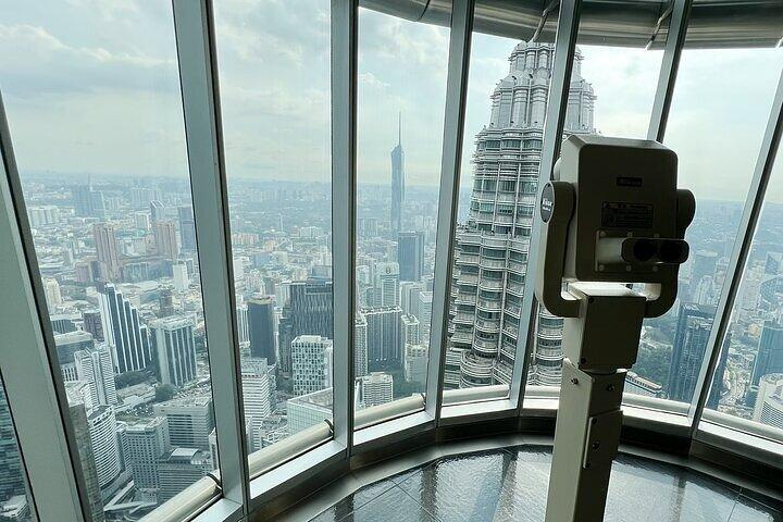 LUXURY VIP bus: Kuala Lumpur (KL) guided day tour from Singapore