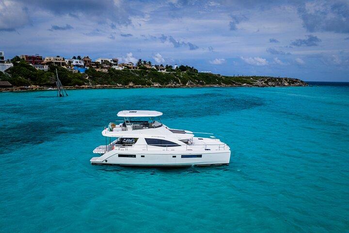 Private All Inclusive Sunset DJ Cruise – 51' Leopard Cancun