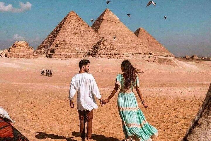 Tour in Giza Pyramids, Sphinx, Memphis and Saqqara