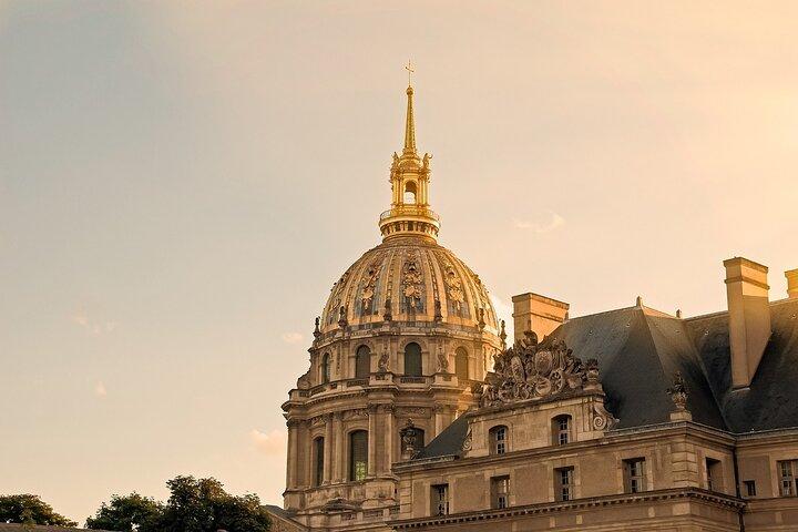 Arc de Triomphe and Champs Élysées Walking Tour