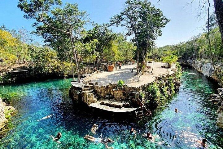 Private Tour to Tulum Ruins and 4 Cenotes