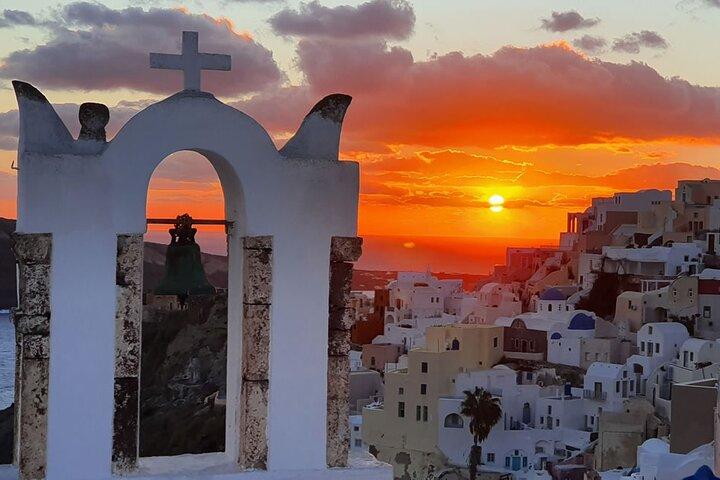 Private Tour: Santorini Panorama SUV Adventure