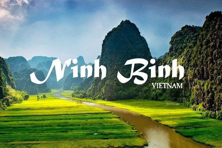 Ninh Binh Daily Tour: Hoa Lu Tam Coc Boat Trip, Bike & Limousine