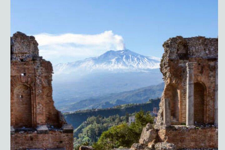 Best tour from cruise port to Taormina-Castelmola-Isola Bella