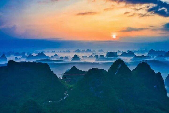 Yangshuo Ruyi peak & round way cable car ticket